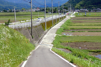 湧水地区 農道