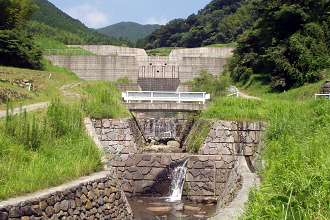 東雪元川 砂防ダム